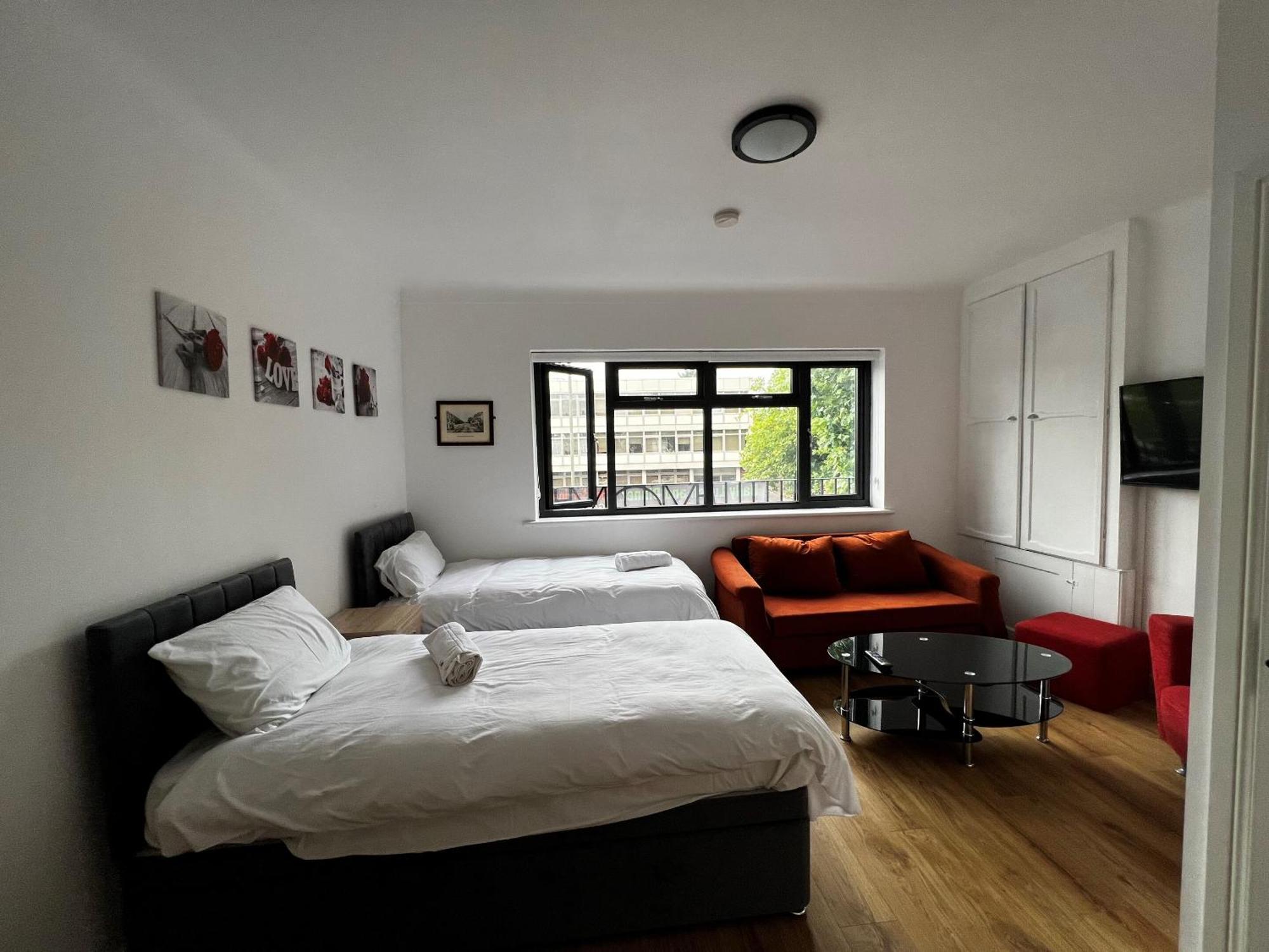 The Barrington Hotel New Barnet エクステリア 写真