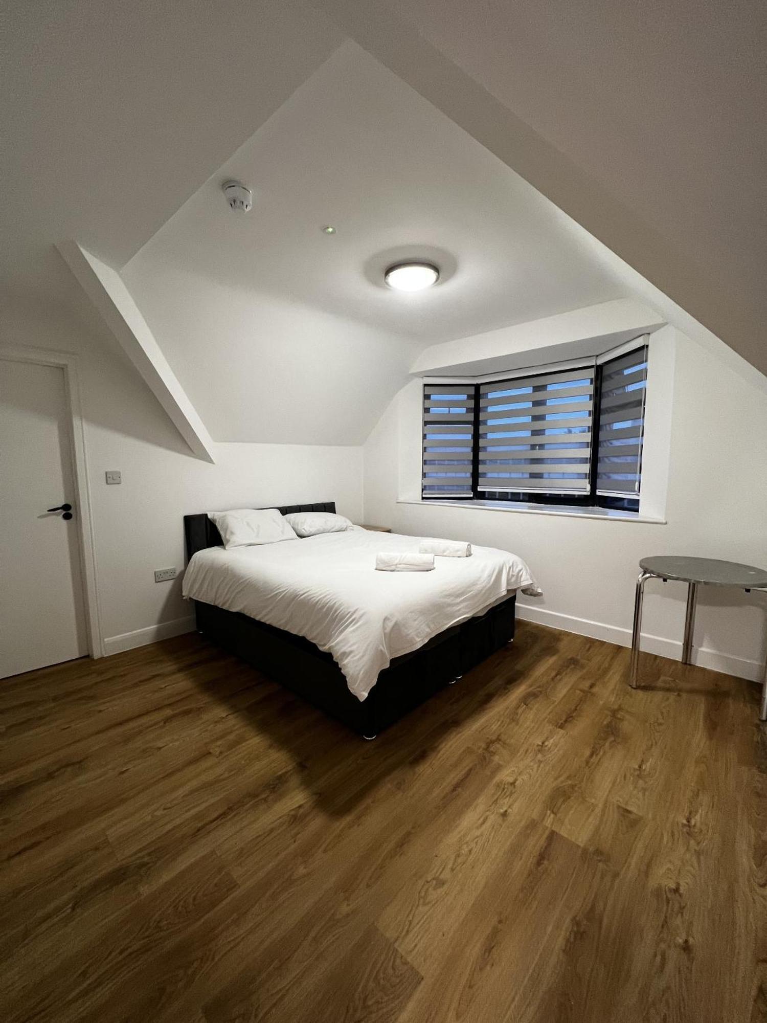 The Barrington Hotel New Barnet エクステリア 写真